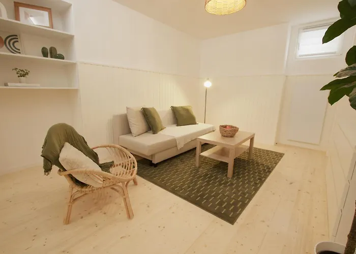 Апартаменты Cityflow Cozy Retreat *